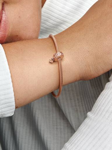 Infinite Hearts Sparkling Dangling Clip Charm