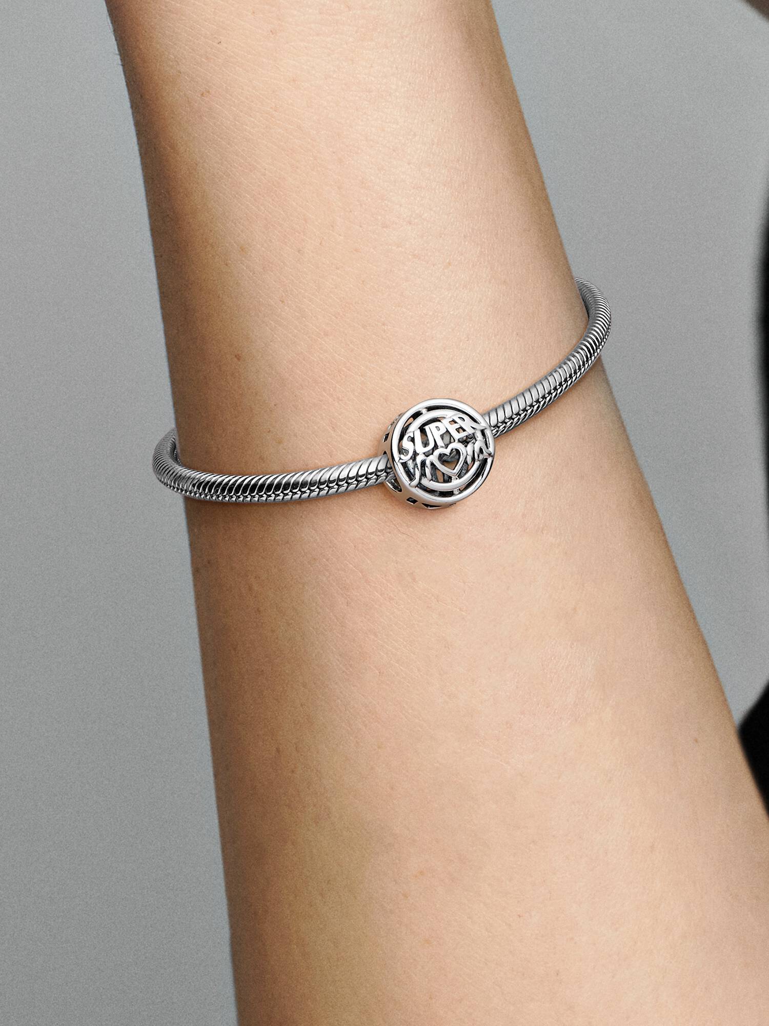 Mum Hero Openwork Charm