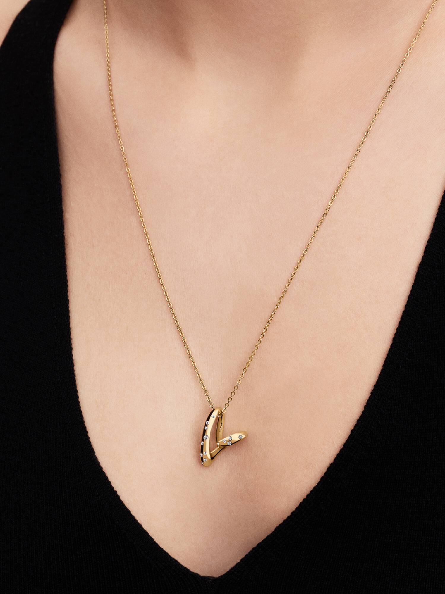 Organically Shaped Stone-Set Heart Pendant Necklace 