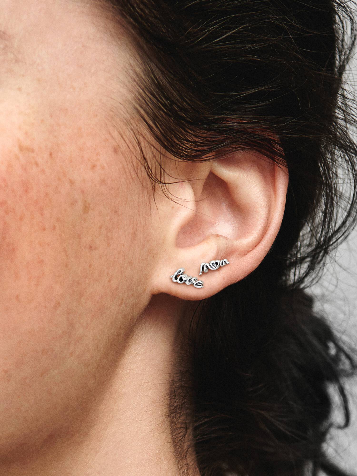 Love Mum Stud Earrings