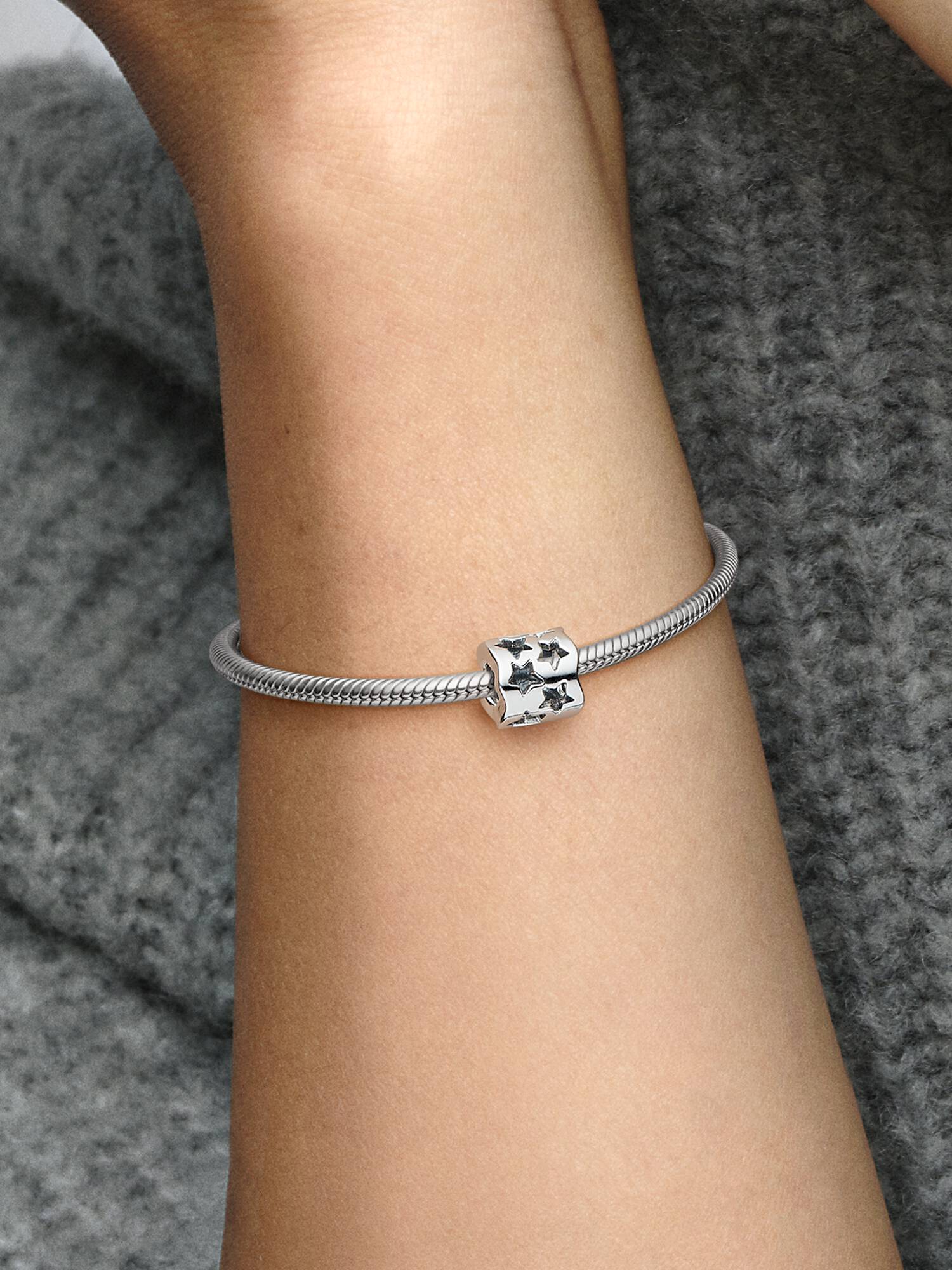 Cut-out Sparkling Star Charm