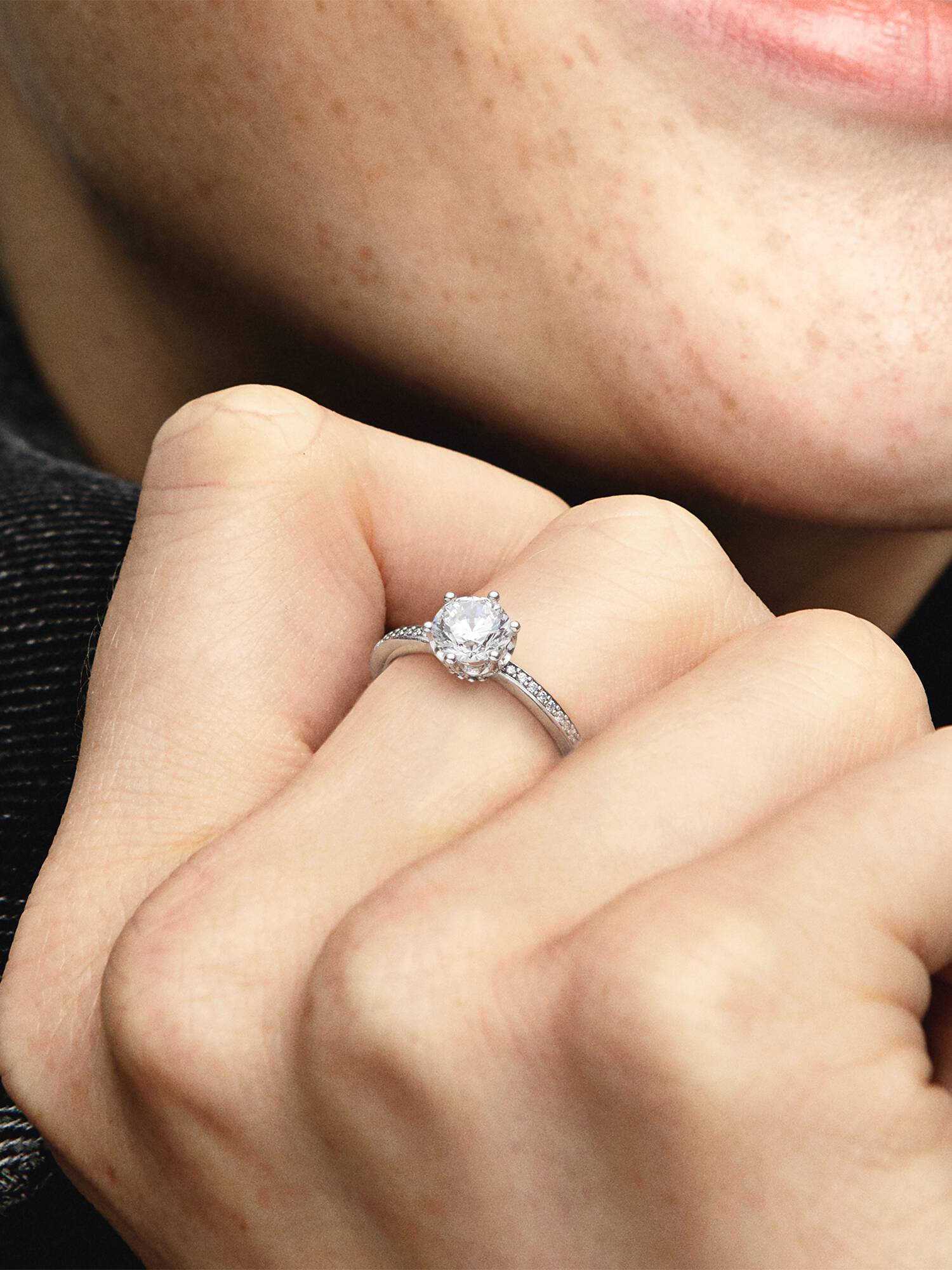 Clear Sparkling Crown Ring