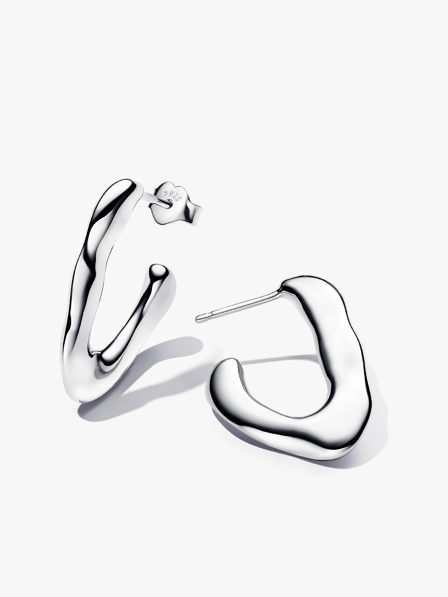 Organically V-shaped Open Hoop Earrings