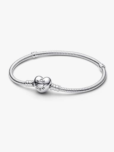 Silver bracelet with heart-shaped clasp