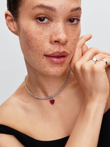Heart Clasp Sparkling Mesh Necklace